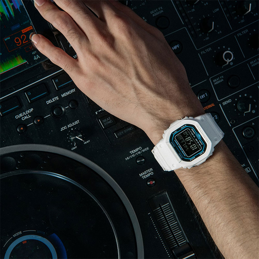 CASIO DW-B5600SF-7ER - Image 3